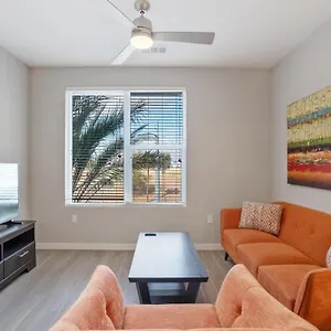  Apartment Gia Modern 2br With Swimming Pool United States